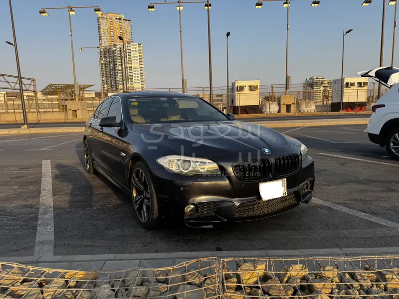 2013 بي ام دبليو الفئة الخامسة 520 أي