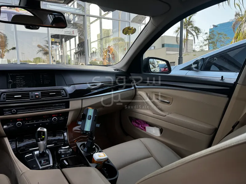 2013 بي ام دبليو الفئة الخامسة 520 أي