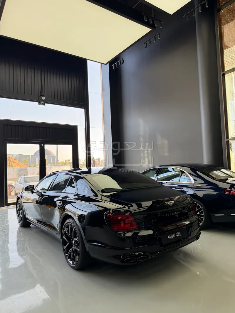 2024 بنتلي كونتيننتل فلاينج سبير اس