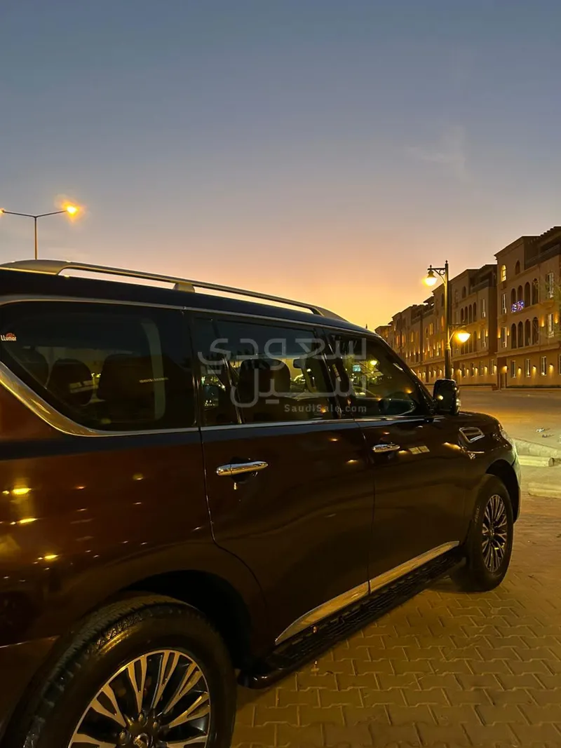 2014 نيسان باترول بلاتينيوم