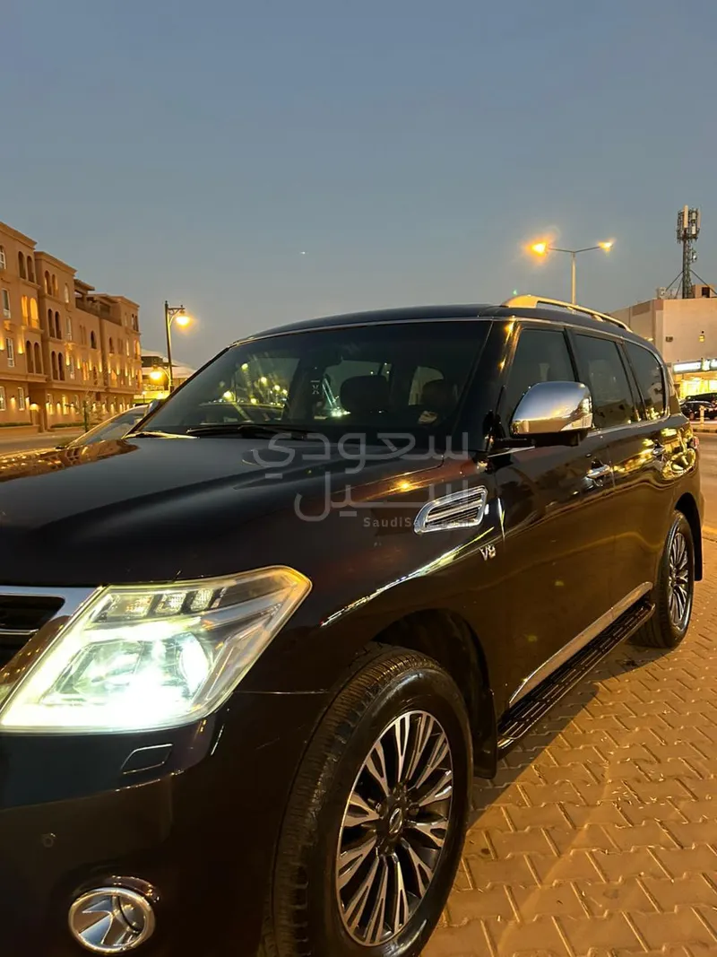 2014 نيسان باترول بلاتينيوم