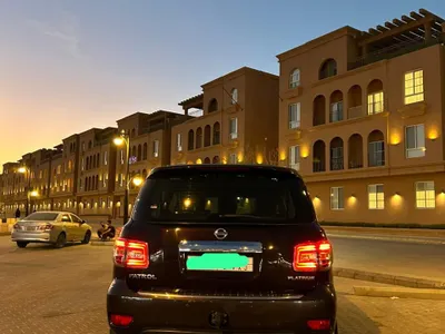 2014 نيسان باترول بلاتينيوم