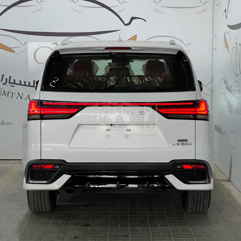 2026 لكزس إل إكس 600