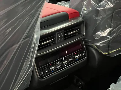 2026 لكزس إل إكس 600