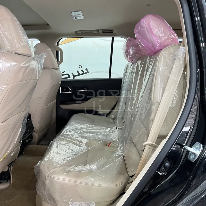 2026 تويوتا لاند كروزر جي اكس ار