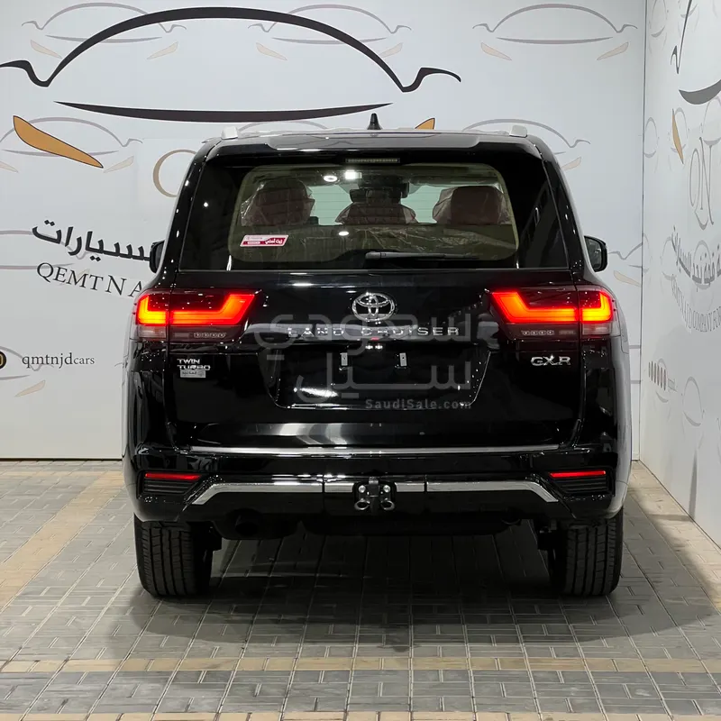 2026 تويوتا لاند كروزر جي اكس ار4