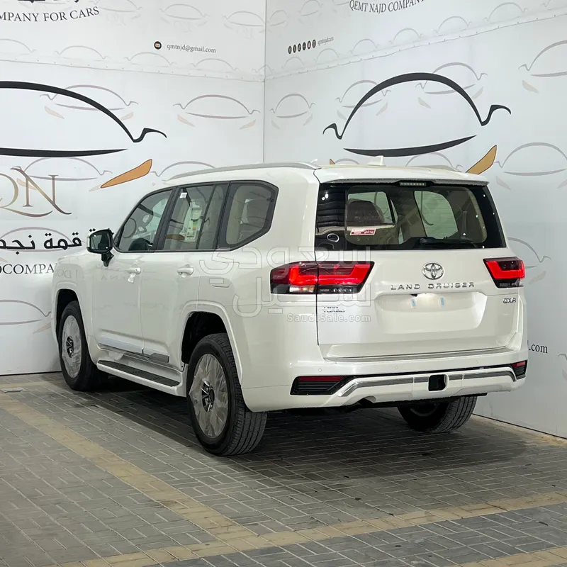 2026 تويوتا لاند كروزر جي اكس ار 3