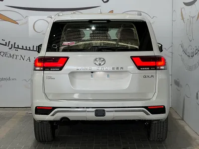 2026 تويوتا لاند كروزر جي اكس ار 3