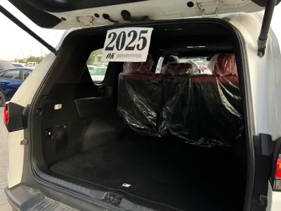 2025 لكزس إل إكس 600