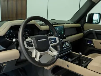 2024 لاند روفر ديفيندر 110