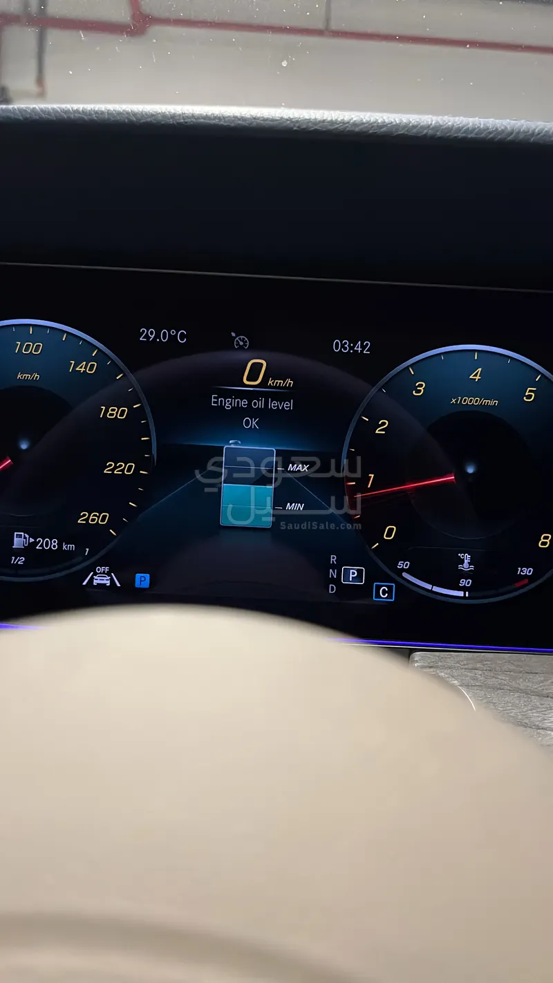 2022 مرسيدس - بنز إي 300 كوبيه