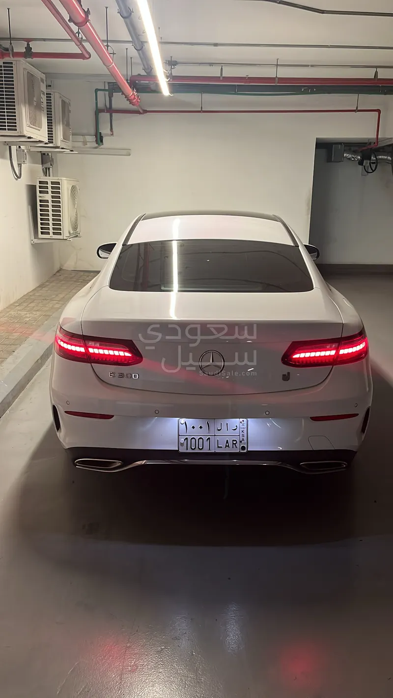 2022 مرسيدس - بنز إي 300 كوبيه