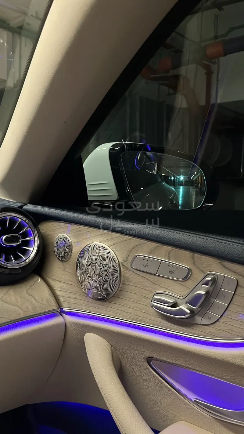 2022 مرسيدس - بنز إي 300 كوبيه