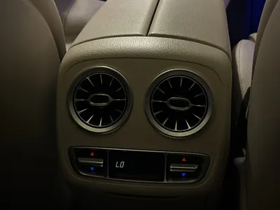 2022 مرسيدس - بنز إي 300 كوبيه