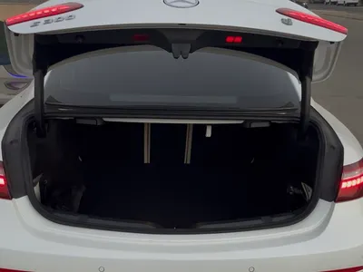 2022 مرسيدس - بنز إي 300 كوبيه