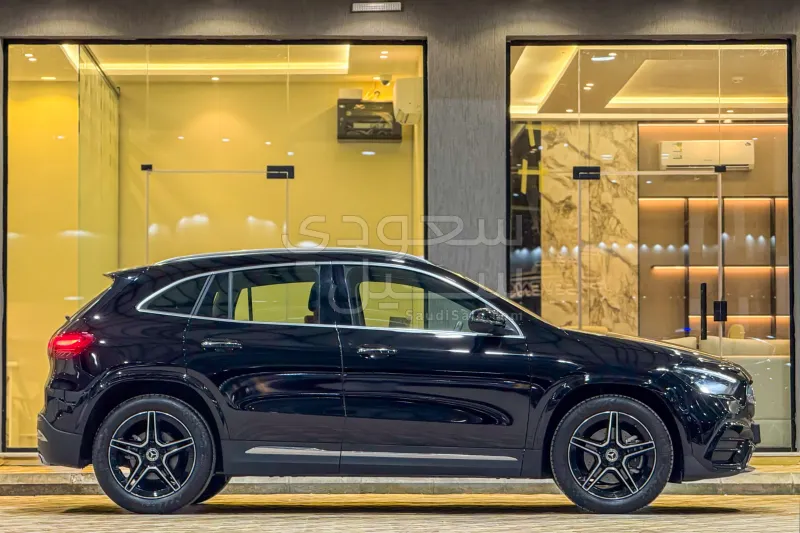 2024 مرسيدس - بنز جي إل أي 200