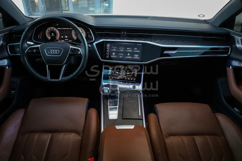 2022 اودي اي 7 55 تي اف اس اي