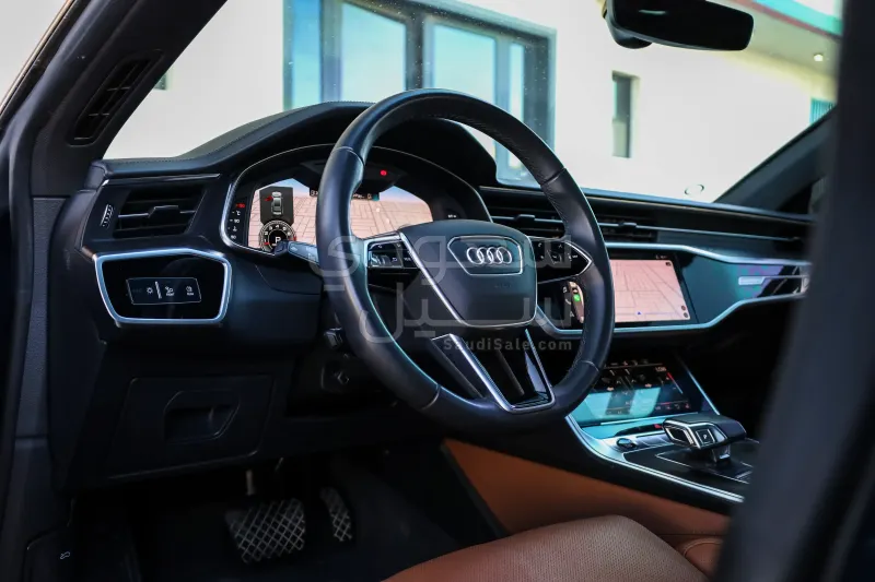 2022 اودي اي 7 55 تي اف اس اي