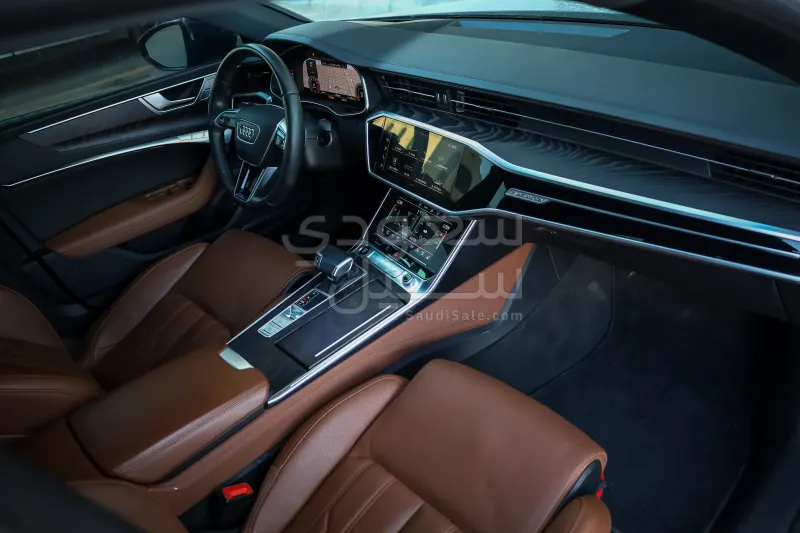 2022 اودي اي 7 55 تي اف اس اي