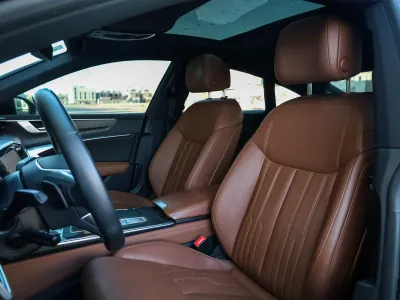 2022 اودي اي 7 55 تي اف اس اي