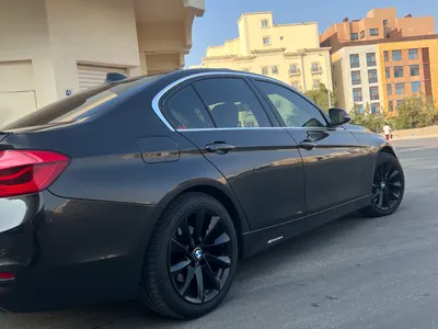 2018 بي ام دبليو الفئة الثالثة 320 أي