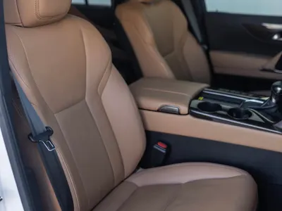 2023 لكزس إل إكس 600