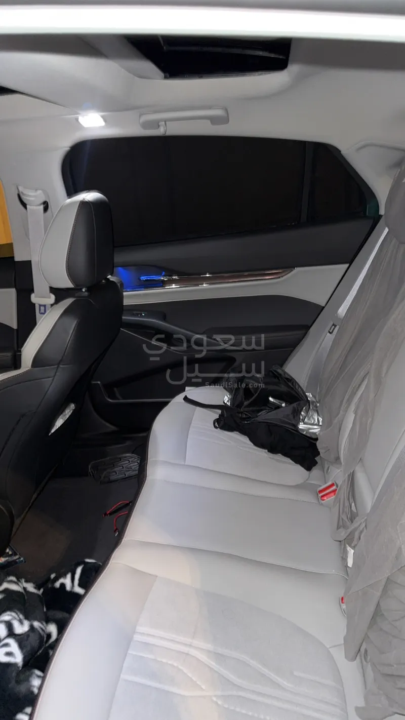 2025 فورد توروس تايتينيوم