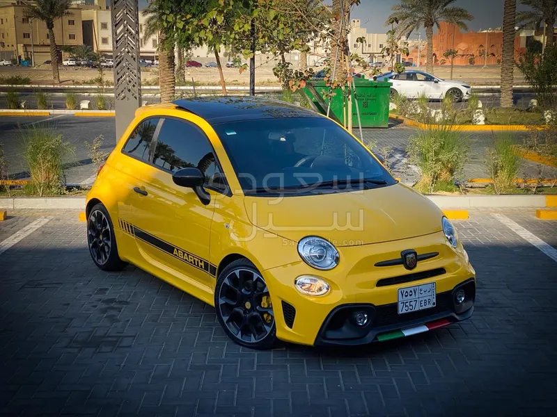 2020 فيات ابارث 595 كومبيتزيون