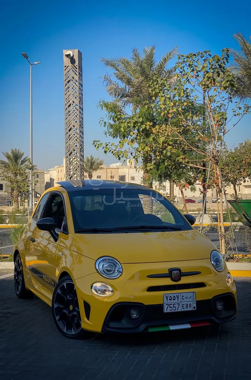 2020 فيات ابارث 595 كومبيتزيون