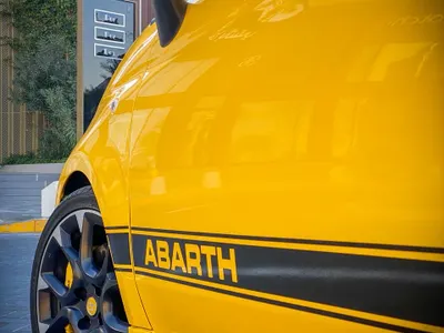 2020 فيات ابارث 595 كومبيتزيون