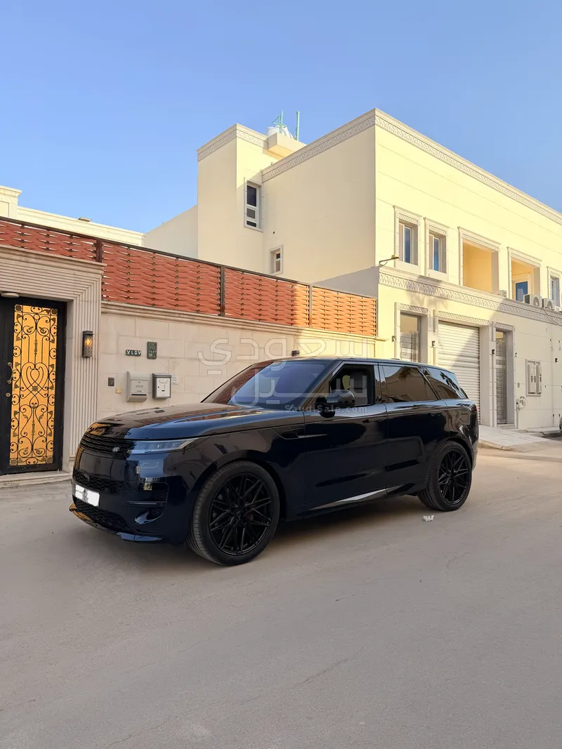 2023 Land Rover Range Rover Sport SE