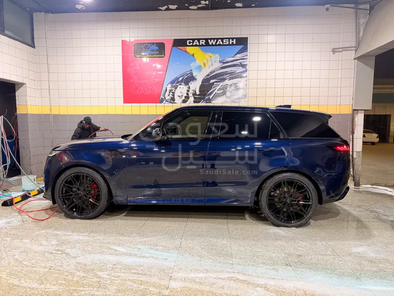 2023 Land Rover Range Rover Sport SE
