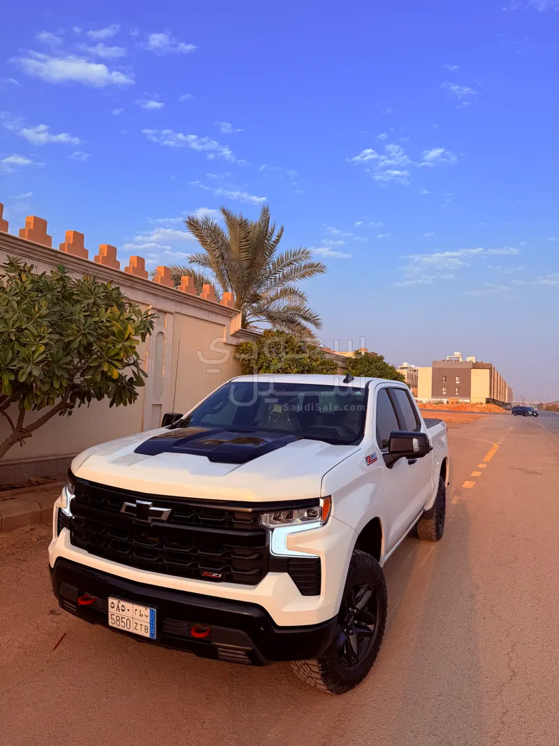 2023 شفروليه سلفرادو زد 71