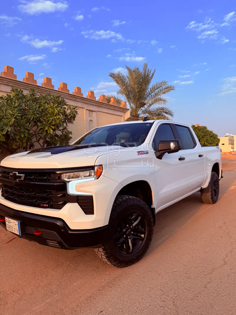 2023 شفروليه سلفرادو زد 71