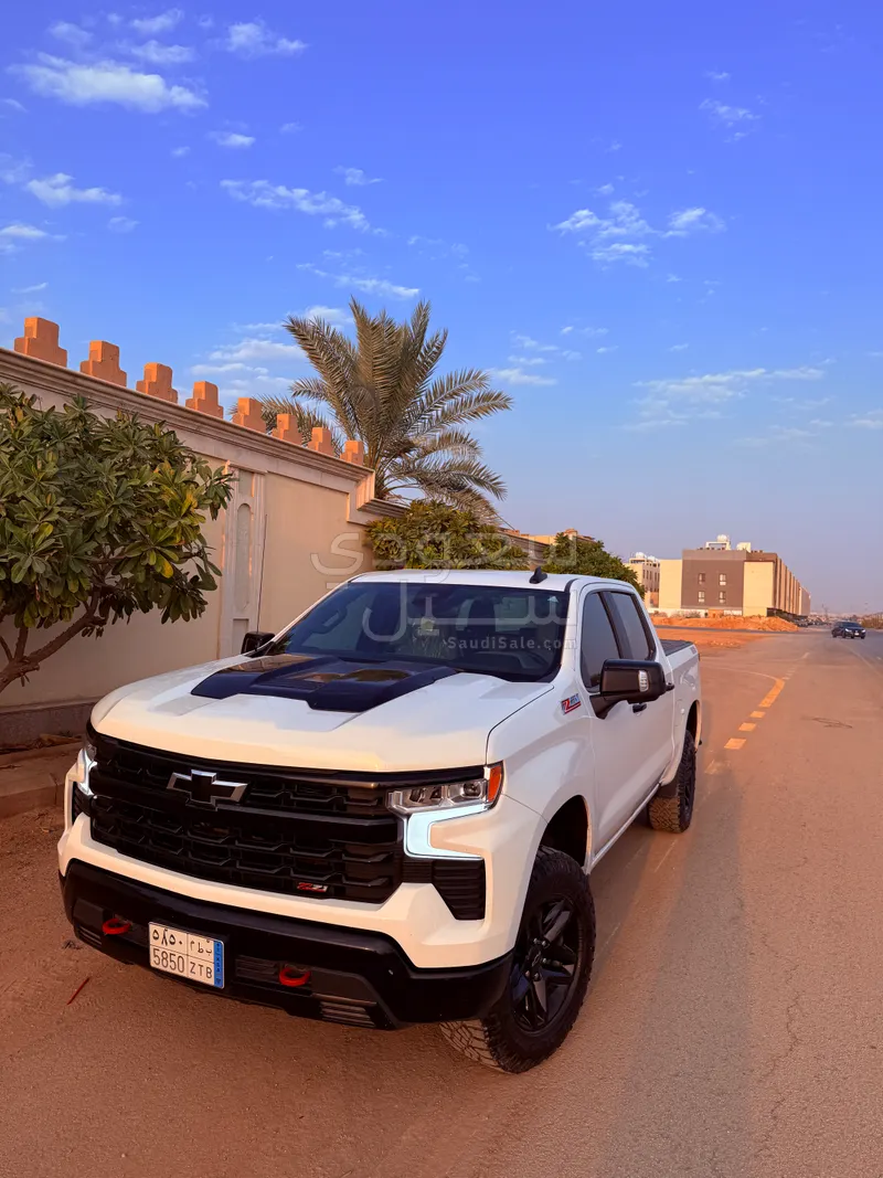 2023 شفروليه سلفرادو زد 71