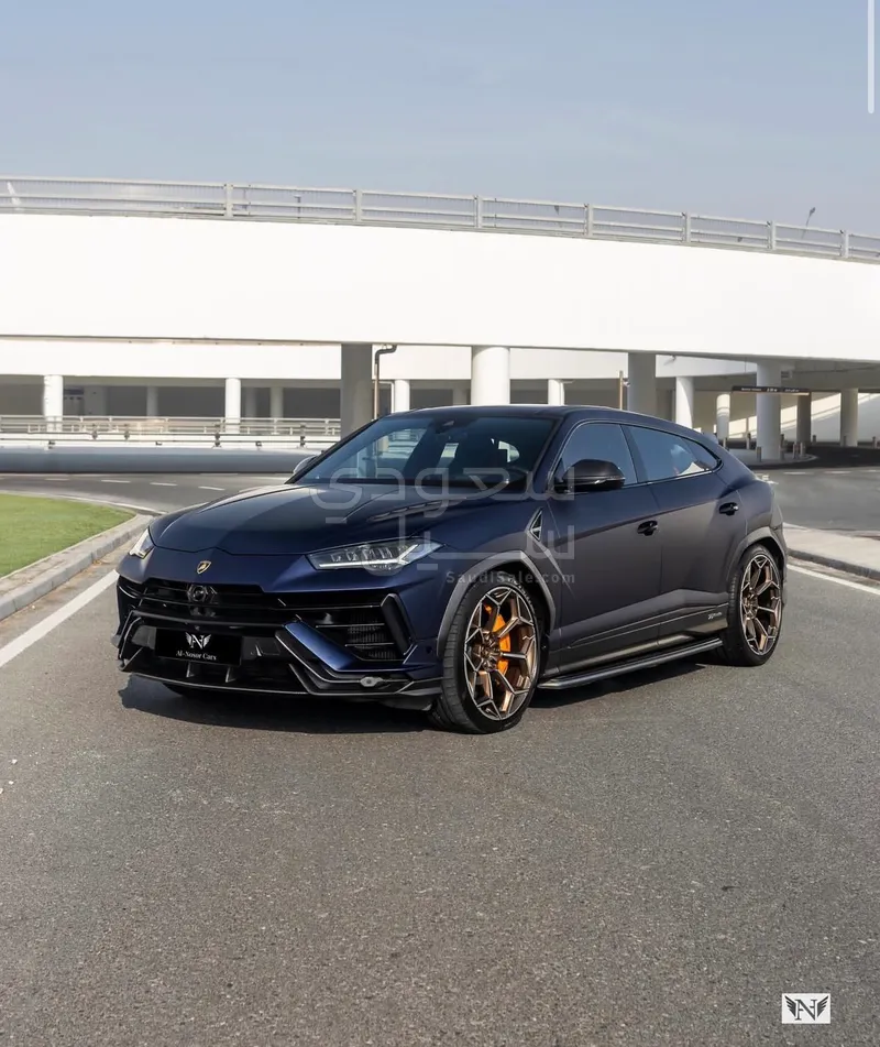 2023 لمبرجيني اوروس بيرفورمانتي