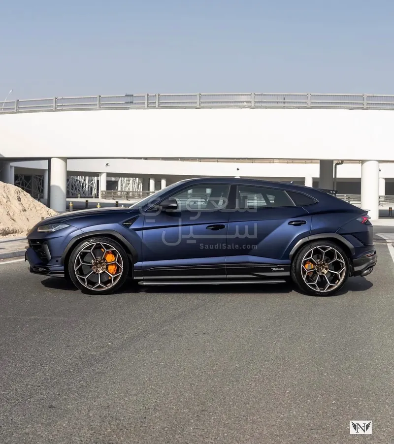 2023 لمبرجيني اوروس بيرفورمانتي