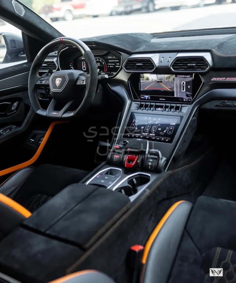 2023 لمبرجيني اوروس بيرفورمانتي