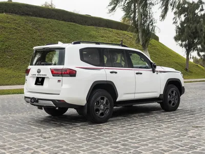 2023 تويوتا لاند كروزر جي ار سبورت