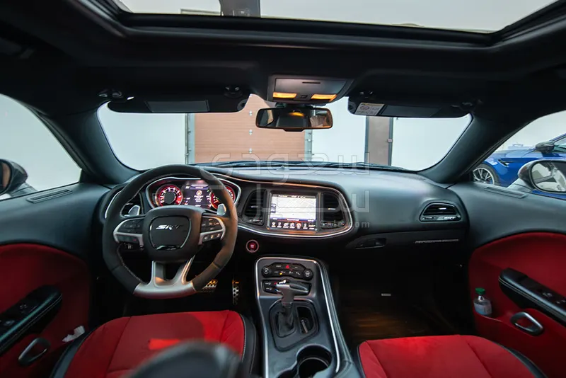 2015 دودج تشالنجر اس ار تي 8