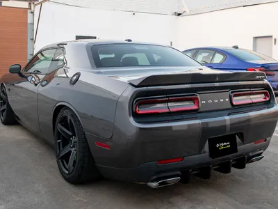 2015 دودج تشالنجر اس ار تي 8