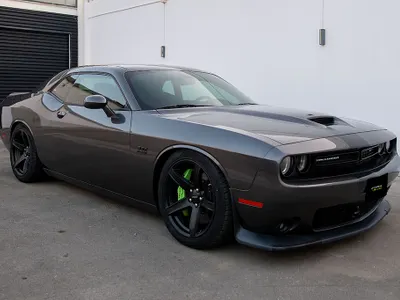 2015 دودج تشالنجر اس ار تي 8