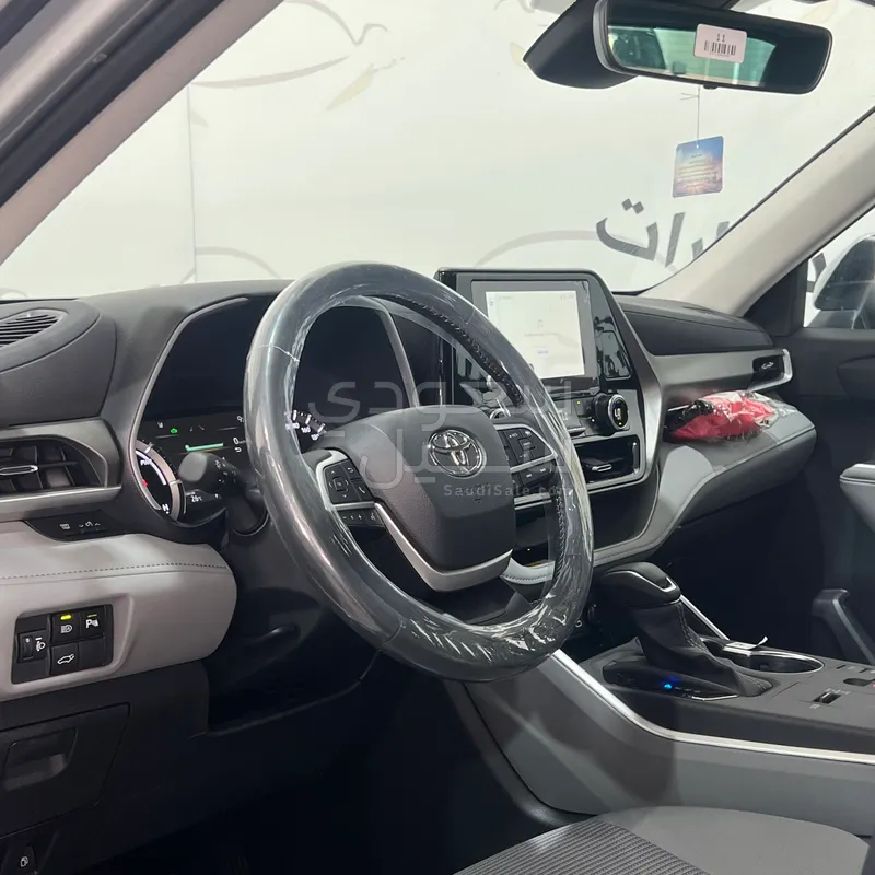 2025 تويوتا هايلاندر