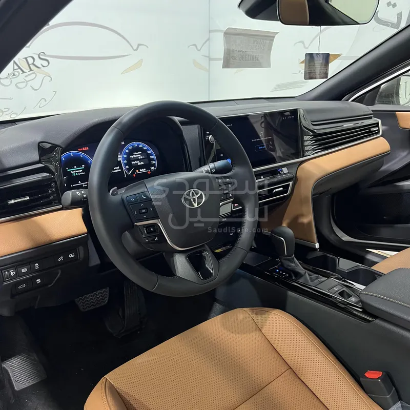 2025 تويوتا كامري غراندي