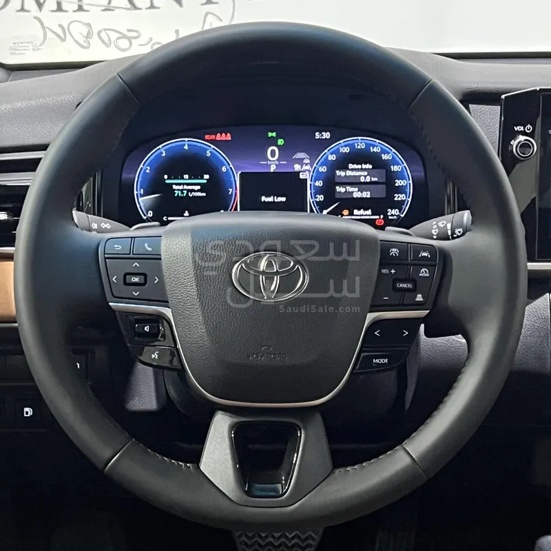 2025 تويوتا كامري غراندي