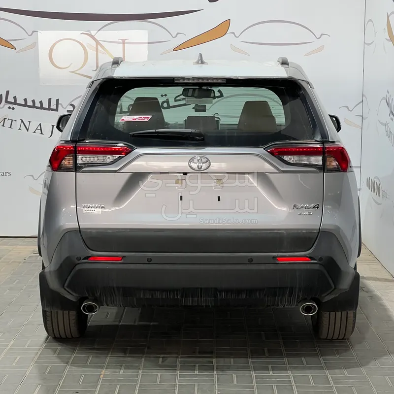 2025 تويوتا راف 4