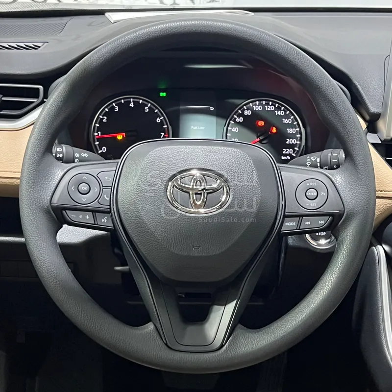 2025 تويوتا راف 4