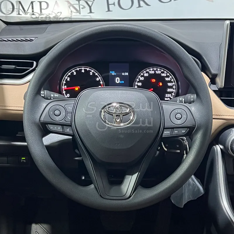 2025 تويوتا راف 4