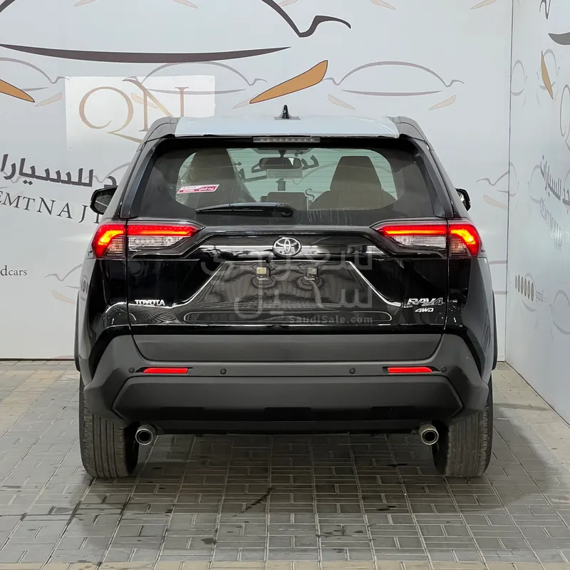 2025 تويوتا راف 4