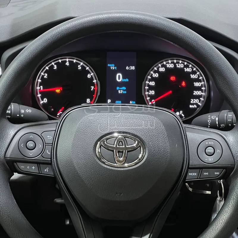 2025 تويوتا راف 4